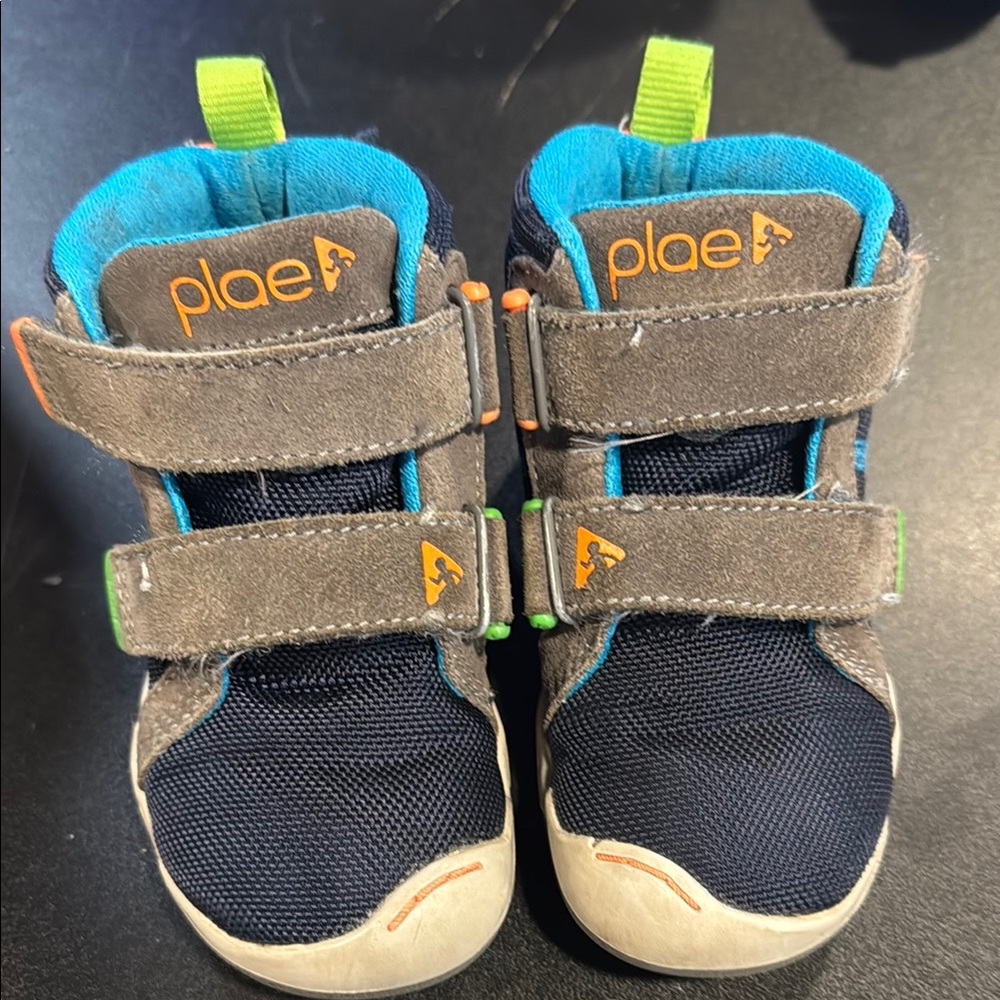 Plae Kids' Navy and Gray Shoes